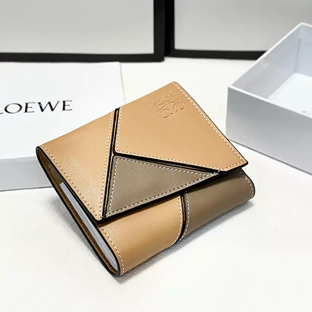 ロエベ パズル スクエア ジップウォレット レディース LOEWE 二つ折り財布 コンパクト 革 ミニ財布 大人 オシャレ 激安 財布