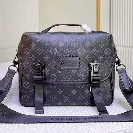 LV 人気 トレイル･メッセンジャー ブランド バッグ 激安 Makassar キャンバス ルイヴィトン メンズ ショルダーバッグ LV トレイル･メッセンジャー クロスボディ 値段Louis Vuitton トレイル･メッセンジャー バッグ N級品 BOATCASE 優良店