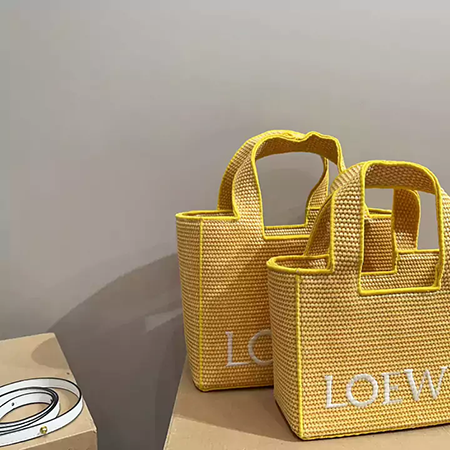 新作 ロエベ ラフィアバッグ フグハンドバッグ 人気 可愛い 夏向け 高品質 Loewe 「パウラズイビザ 」トートバッグ レデイース オシャレ