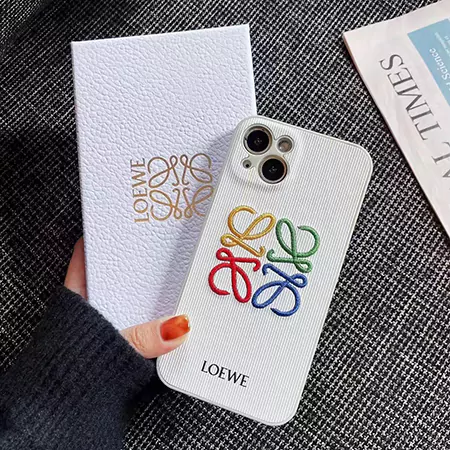 皮製 刺繍 iphone 16プロ ロエベスマホケース 白黒 個性 iphone 16 ケース 男女兼用 loewe ブランドロゴ アイホン 15pro maxケース 綺麗 カップル iphone14 14promaxケース 偽物 通販 iphone13ケース おすすめ