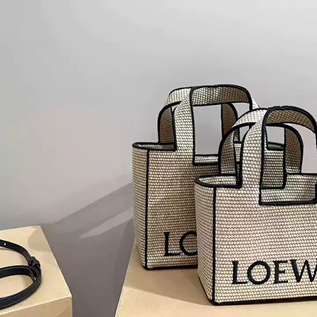 新作 ロエベ ラフィアバッグ フグハンドバッグ 人気 可愛い 夏向け 高品質 Loewe 「パウラズイビザ 」トートバッグ レデイース オシャレ