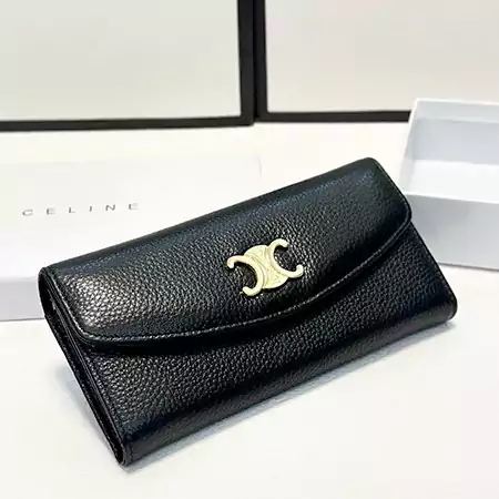 セリーヌ 二つ折り長財布 ブラック レデイース財布 トリオンフ 高品質 牛革 高級 ブランド celine ゴールド金具 2つ折り財布 使いやすい