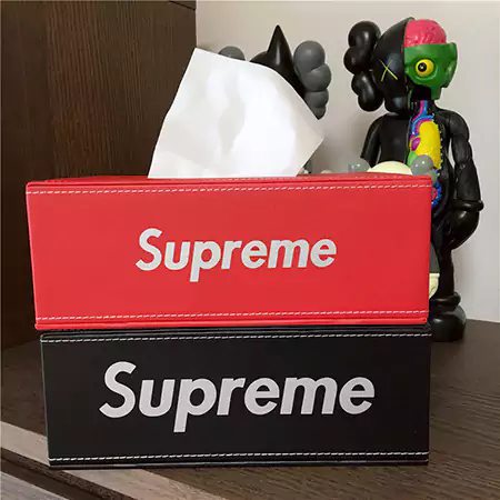 ブランド シュプリーム/Supreme  カー用品	