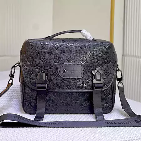 LV 人気 トレイル･メッセンジャー ブランド バッグ 激安 Makassar キャンバス ルイヴィトン メンズ ショルダーバッグ LV トレイル･メッセンジャー クロスボディ 値段Louis Vuitton トレイル･メッセンジャー バッグ N級品 BOATCASE 優良店