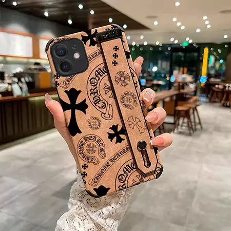 クロムハーツアイフォン16/16プロケース手首バンド 流行り 男女兼用 CHROME HEARTS iphone15/15plus携帯ケース安い 安全 通販 ブランド柄 iphone14/14promaxスマホケース四角保護 送料無料 商品番号：sc061310-CL