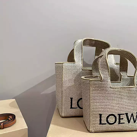 新作 ロエベ ラフィアバッグ フグハンドバッグ 人気 可愛い 夏向け 高品質 Loewe 「パウラズイビザ 」トートバッグ レデイース オシャレ