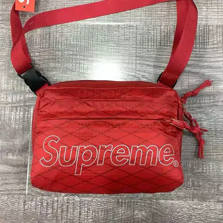 ブランド シュプリーム/Supreme  財布