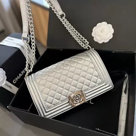 CHANEL Leboy ショルダーバッグ