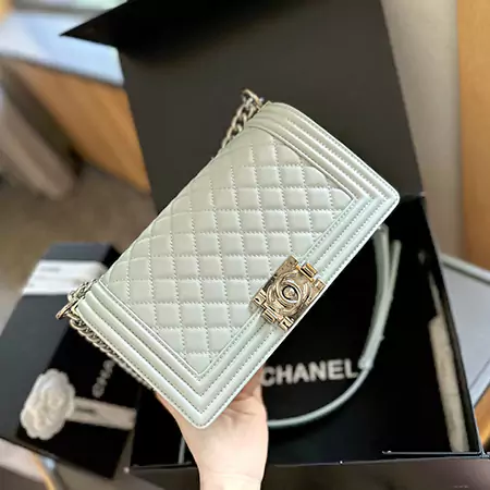 CHANEL Leboy ショルダーバッグ