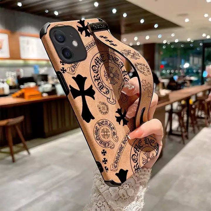 クロムハーツアイフォン16/16プロケース手首バンド 流行り 男女兼用 CHROME HEARTS iphone15/15plus携帯ケース安い 安全 通販 ブランド柄 iphone14/14promaxスマホケース四角保護 送料無料 商品番号：sc061310-CL