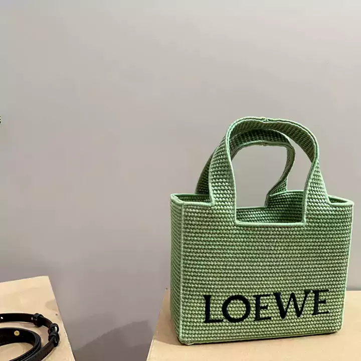 新作 ロエベ ラフィアバッグ フグハンドバッグ 人気 可愛い 夏向け 高品質 Loewe 「パウラズイビザ 」トートバッグ レデイース オシャレ