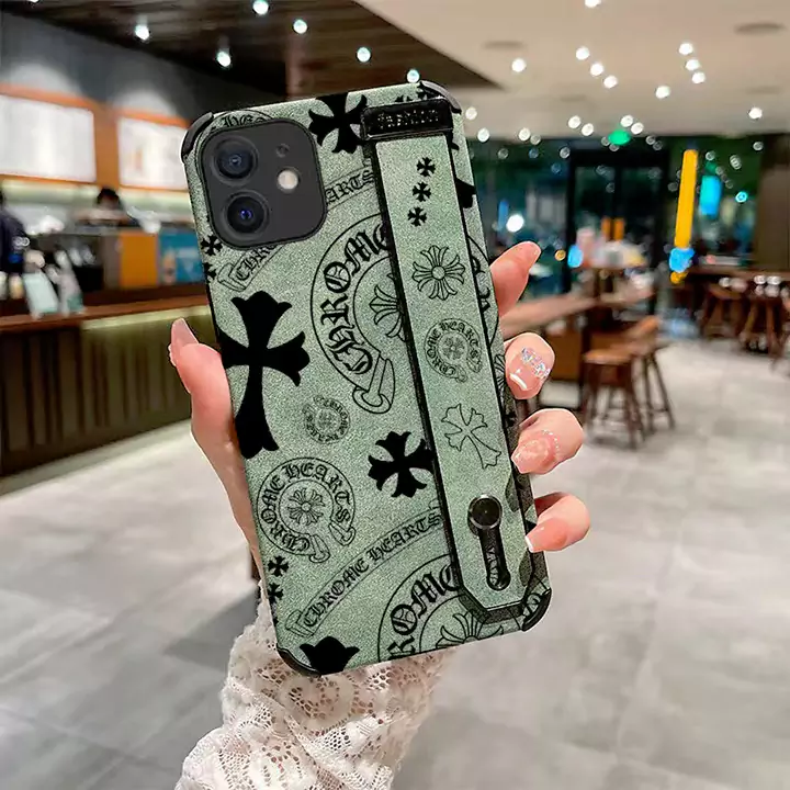 クロムハーツアイフォン16/16プロケース手首バンド 流行り 男女兼用 CHROME HEARTS iphone15/15plus携帯ケース安い 安全 通販 ブランド柄 iphone14/14promaxスマホケース四角保護 送料無料 商品番号：sc061310-CL