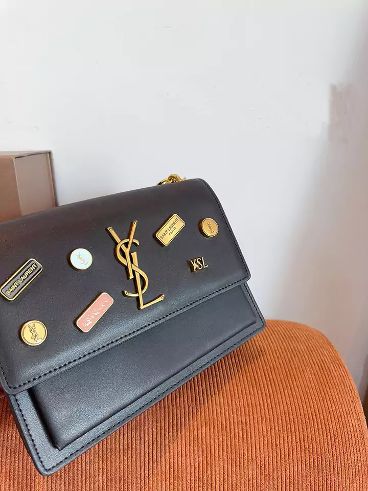 YSL ショルダーバッグ 高級