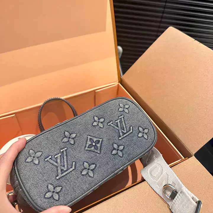 【即時購買】 ウィークエンドトートNM LVミニデニムハンドバッグショッピングバッグの 人気 LOUIS VUITTON メンズ ショルダーバッグルイ・ヴィトン メンズ モノグラム・ウォッシュ デニム バッグウィークエンド・トートNM LOUIS VUITTON N級品 優良店