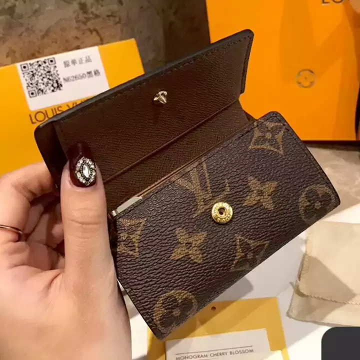 ルイヴィトン Louis Vuitton キーケース キーホルダー 財布 三つ折り上品