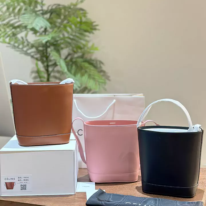 【BUCKET TRIOMPHE】超美品 CELINE スモール バケットショルダーバッグ キュイル トリオンフ セリーヌ ミニ 肩掛けバッグ ピンク系 超人気