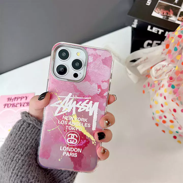 ステューシー stussy iphone 15 プロカバー 男性愛用