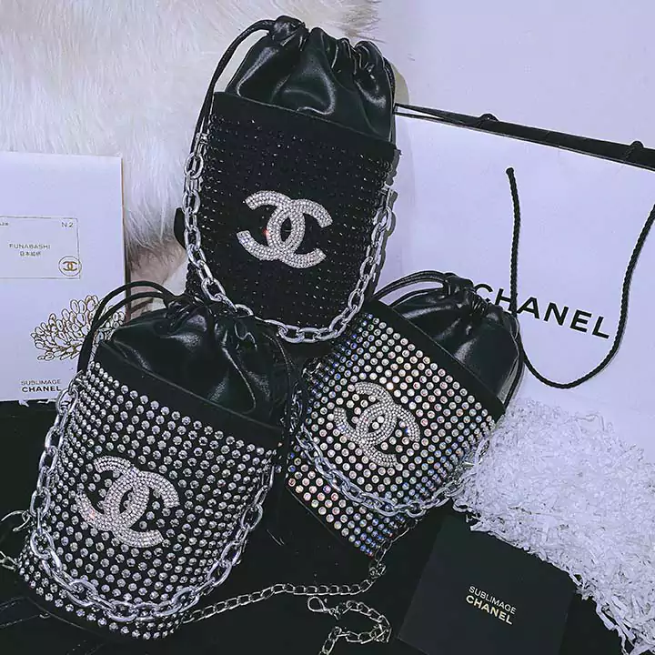 女性愛用 クロスボディChanel 人造革 ロゴ付き ダイヤモンド 彼女へのプレゼント シャネル ラグジュアリー 新作 ハイブランド 綺麗 横開き バケツ型 大人気 ブラック 黒 開放式 ハンドバッグ