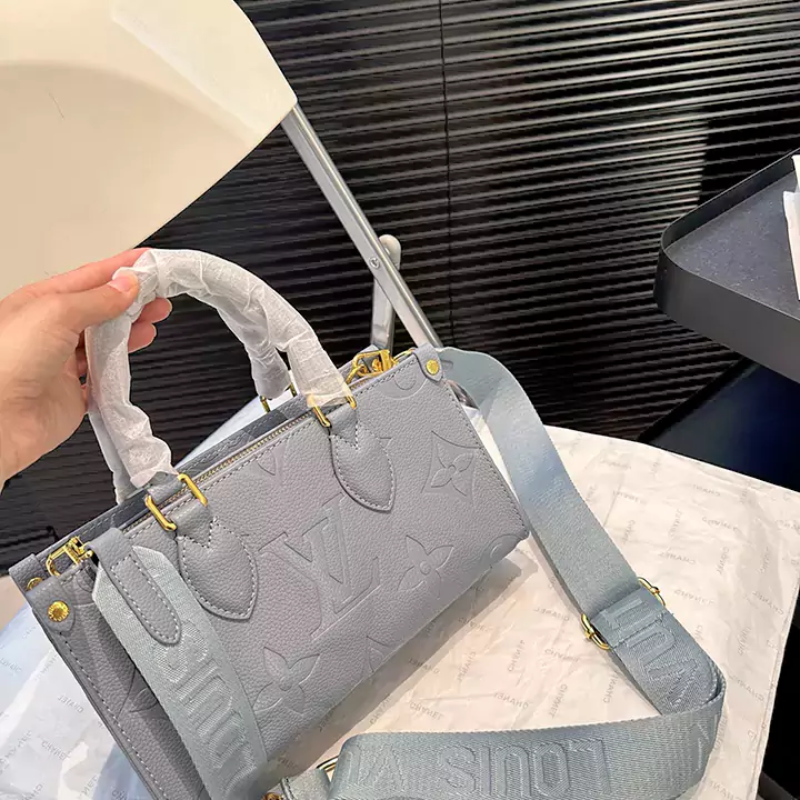 【送料無料】ヴィトン 安い オンザゴー ポシェット レディース 斜 めがけ 偽物 通販 Louis Vuitton/2 WAY On the Go PM bag N級品 Louis Vuitton ブランド コピー 本革 トートバッグ 偽物 優良店 ルイヴィトントートバッグ オンザゴー PM ジャイアント モノグラム アンプラント レザー 新品 ヴィトン レディース 本革 ショルダーバッ