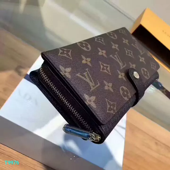 ブランド ルイヴィトン/LV  財布