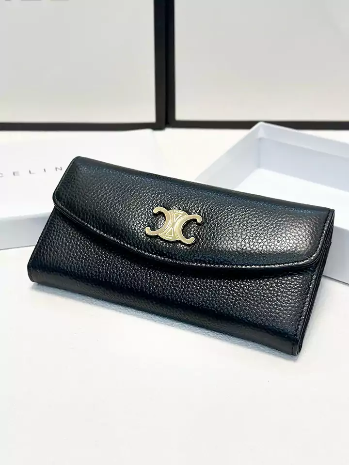 セリーヌ 二つ折り長財布 ブラック レデイース財布 トリオンフ 高品質 牛革 高級 ブランド celine ゴールド金具 2つ折り財布 使いやすい