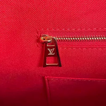 【日本限定】Vuitton 可愛い オンザゴー MM • モノグラム トート バッグ レディース 安い Louis Vuitton 売れ筋 On the Go MM ハンドバッグ 海外販売 Vuitton オンザゴー MM ブランド N級品 優良店