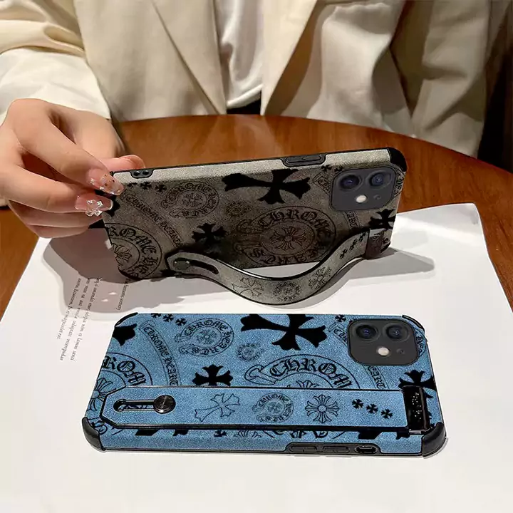 クロムハーツアイフォン16/16プロケース手首バンド 流行り 男女兼用 CHROME HEARTS iphone15/15plus携帯ケース安い 安全 通販 ブランド柄 iphone14/14promaxスマホケース四角保護 送料無料 商品番号：sc061310-CL