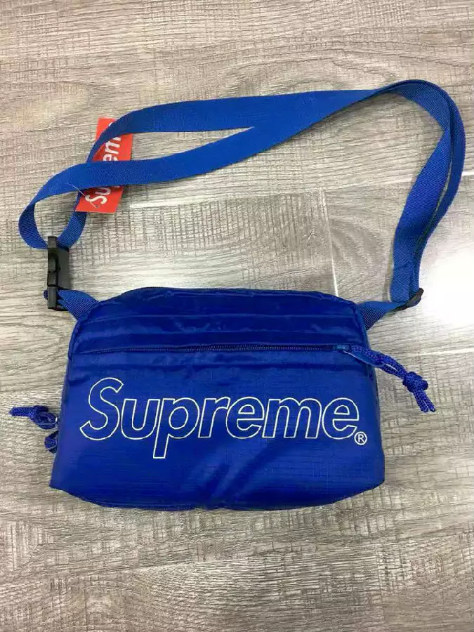 ブランド シュプリーム/Supreme  財布