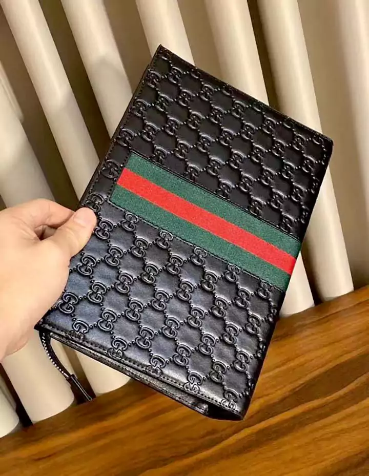 ビジネスバッグgucci