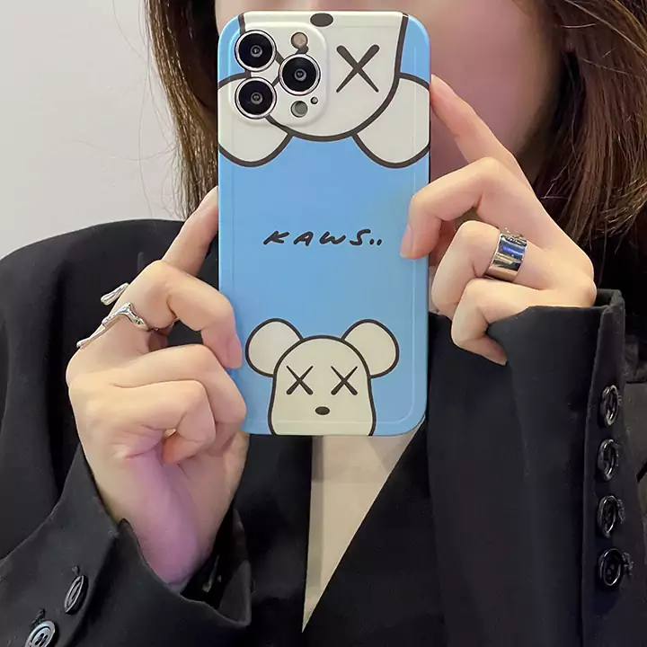 kaws iphone15 pro maxケースブルー