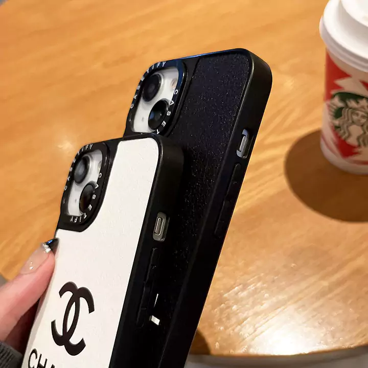 黒白2カラー ブランド シャネルiphone16pro/16Plusスマホケース男女兼用Chanel iphoneスマホケース SC22112943