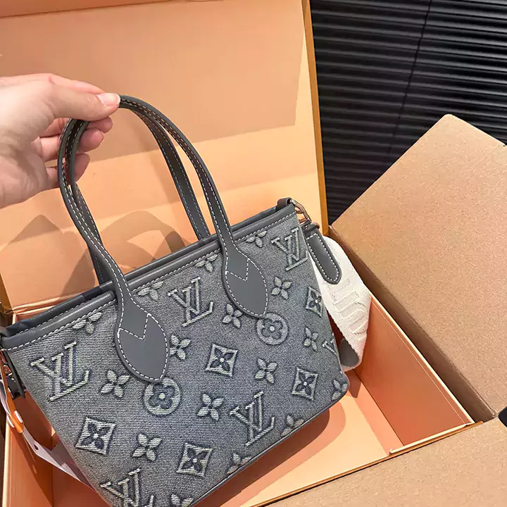 【即時購買】 ウィークエンドトートNM LVミニデニムハンドバッグショッピングバッグの 人気 LOUIS VUITTON メンズ ショルダーバッグルイ・ヴィトン メンズ モノグラム・ウォッシュ デニム バッグウィークエンド・トートNM LOUIS VUITTON N級品 優良店