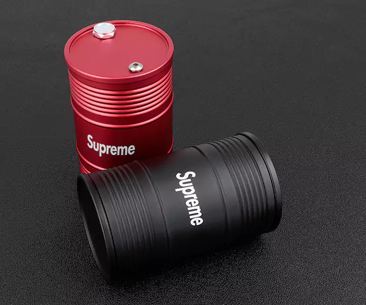 Supreme  カー用品	