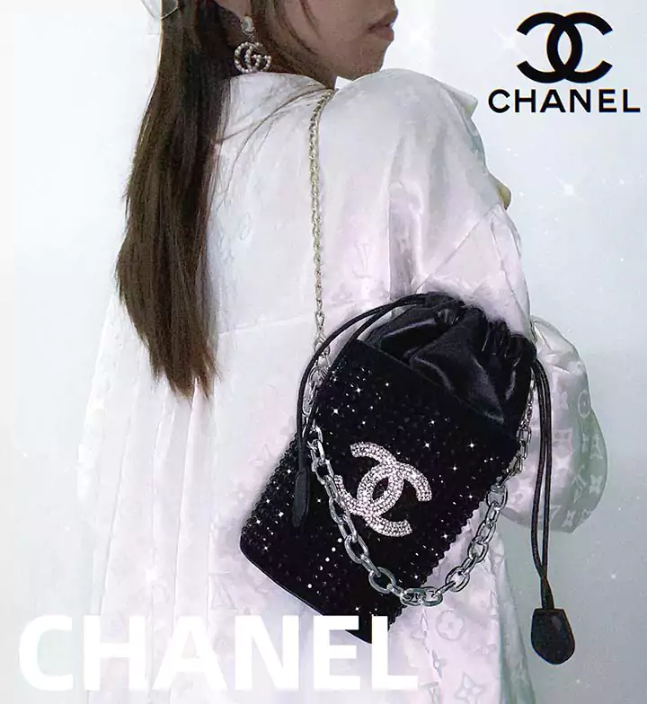 女性愛用 クロスボディChanel 人造革 ロゴ付き ダイヤモンド 彼女へのプレゼント シャネル ラグジュアリー 新作 ハイブランド 綺麗 横開き バケツ型 大人気 ブラック 黒 開放式 ハンドバッグ