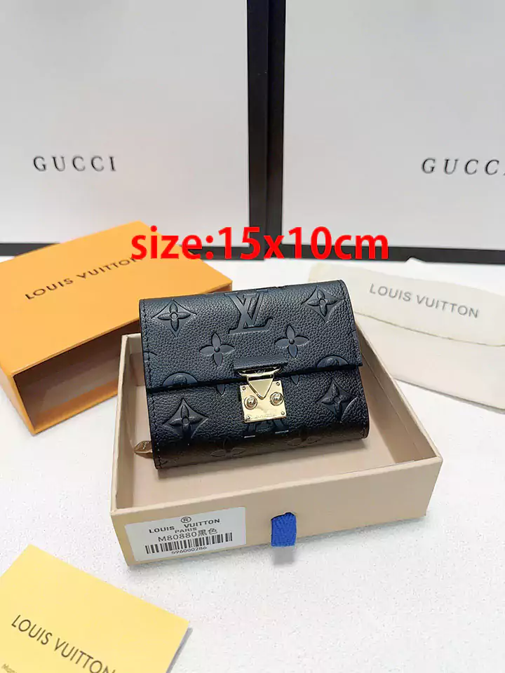 芸能人愛用 LOUIS VUITTON ミニ財布 ブラック 上品 牛革 免許収納 金具 ロゴ付き ブランド ルイヴィトン財布付き人気 新発売 ビジネス風 く精巧な 多機能 横開き小銭収納 ファッションプレゼント