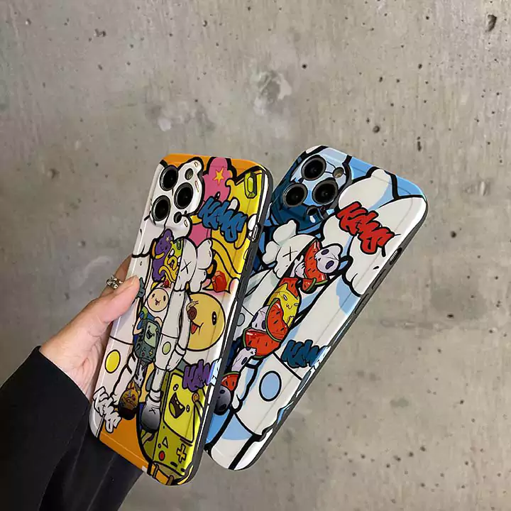 ブランドロゴ アイフォン 13 カバー kaws